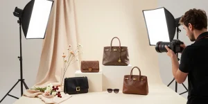 Servizio di fotografo still life Milano con prodotti di moda in studio.